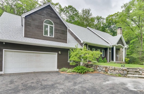 Winsted House | Spacious Barkhamsted Home: Private & Peaceful!