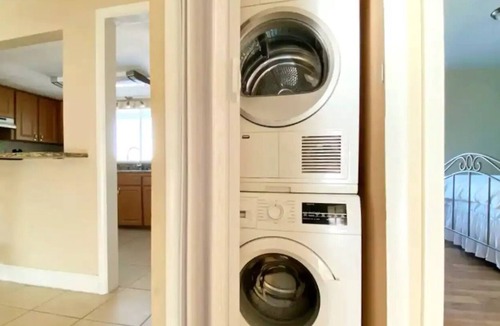 Egypt Lake-Leto Condo | Spacious Condo near Stadium, Zoo & Downtown Tampa