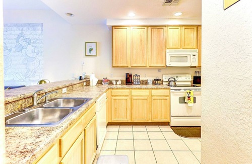 Calabria Apartment | Spacious Disney Gated Villa, 1st Floor, Pool and Hot Tub