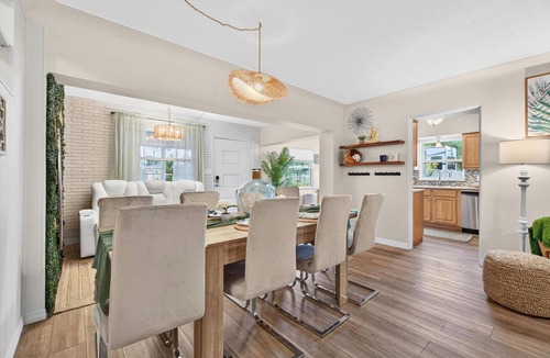 South Pinellas Community Council Apartment | Spacious Fun Retreat Near the Beach/Jacuzzi