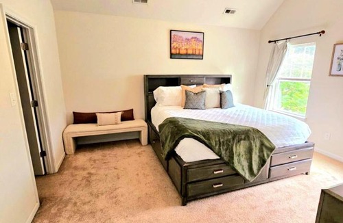Chesapeake House | Spacious home in Chesapeake