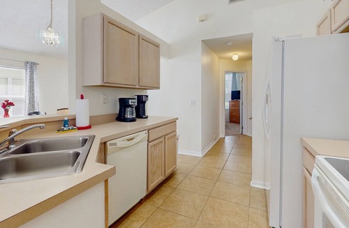 Westridge House | Spacious home w/a private, heated pool under a lanai - close to Disney