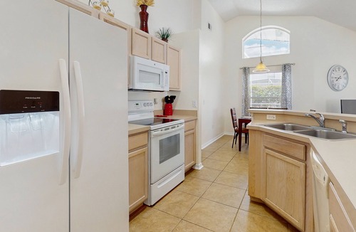 Westridge House | Spacious home w/a private, heated pool under a lanai - close to Disney