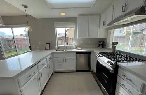 Lancaster House | Spacious Lancaster Private Getaway Near Antelope Valley & Parks