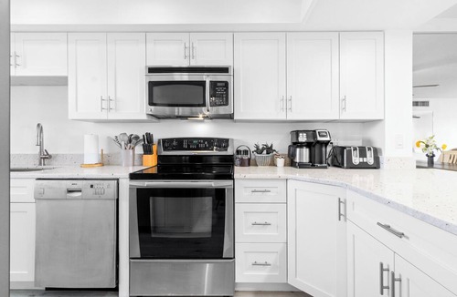 Port Canaveral Condo | Spacious Oceanfront Condo w/Heated Pool, Putting Green & Stunning Views! 🌴