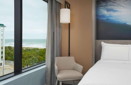Cocoa Beach Hotel | Spectacular Atlantic Views | 2QN Room | Pool Deck, Splash Pad & Tiki Grill