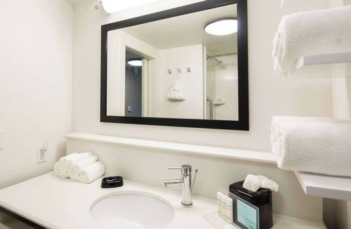Florida Central Atlantic Coast Hotel | Splash, Explore & Relax: Orlando Adventures with Pool & Steps from SeaWorld
