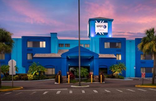 Wesley Chapel Hotel | SPOT X Hotel Tampa - Wesley Chapel by The Red Collection