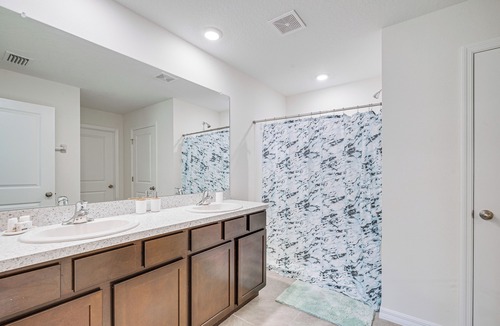 Spring Hill House | Spring Hill Retreat w/Patio & Yard, Near Kayaking