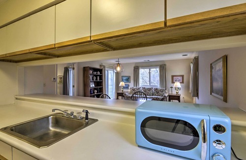 Sixteen Acres Condo | Springfield Condo, Close to Museums!