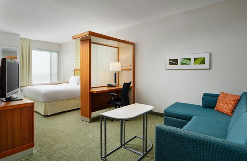 Moosic Hotel | SpringHill Scranton | King w/Sofa | Firepit Nights, Pool Time | 2 Units