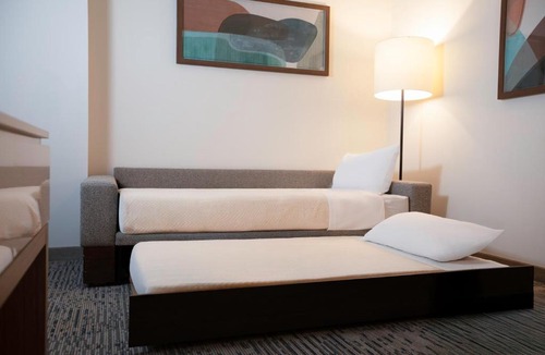 Sandston Hotel | SpringHill Suites by Marriott Richmond Airport
