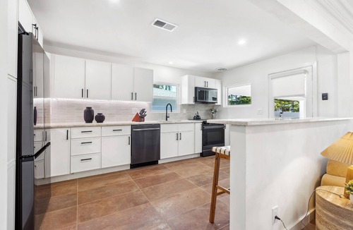 Ringling Estates House | St Armands Mid Century Rad Pad with Pool