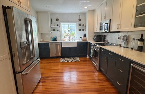 Historic Old Northeast House | St Pete Historic Old NE Walkable Paradise - 2 bonus rooms!