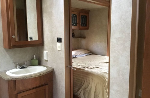 Fellowship Resort | Stay and Ride Dude Ranch 2 Bedroom Residence RV for 6. Horse riding available!