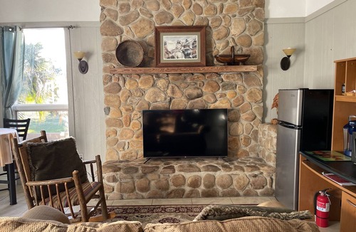 Fellowship Apartment | Stay and Ride Romantic ‘King Suite Plus” with Deck on a Dude Ranch. Horses!