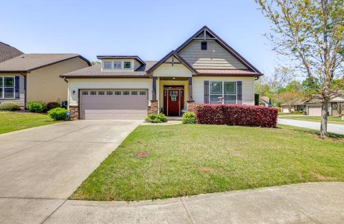 Taylors House | Stay at Jo’s Taylor Retreat: 9 Mi to Greenville!