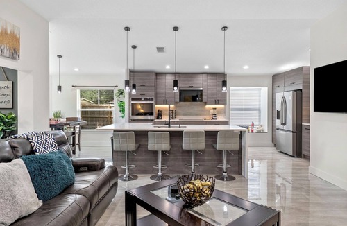 Temple Terrace House | Staycation Station