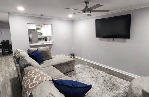 Dacula Apartment | Step into Peace 'W Bright View