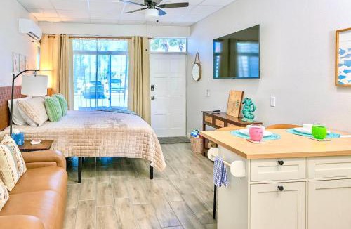 Indian Shores Apartment | Steps to Gulf - Waterfront - Pool
