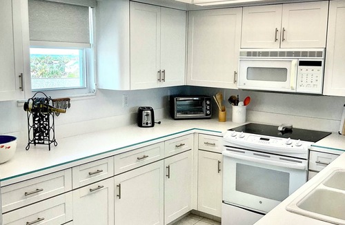 New Smyrna Beach Condo | STILL AVAILABLE JANUARY 2027, 5 STAR OCEANFRONT CONDO QUIET, SO CLOSE TO FLAGLER