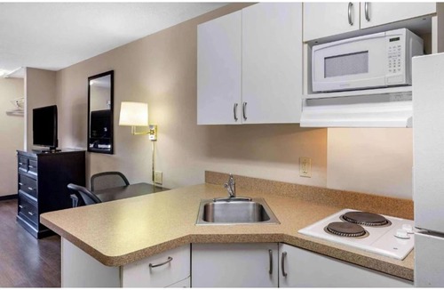Fishkill Hotel | Studio 6 Extended Stay Fishkill Westage Center NY