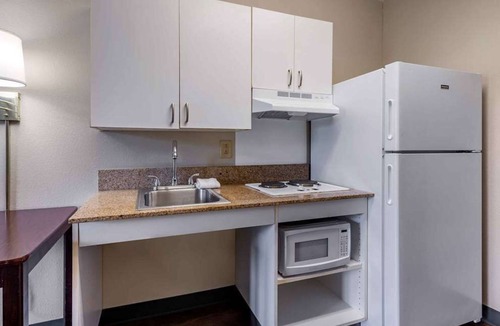 Fishkill Hotel | Studio 6 Extended Stay Fishkill Westage Center NY