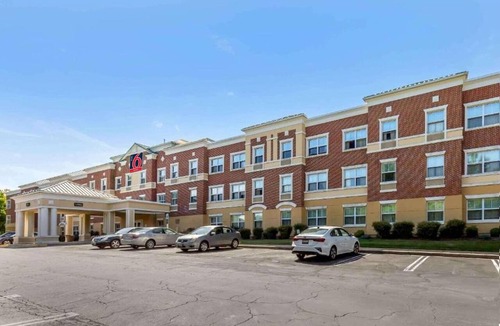 Gaithersburg Apartment | Studio 6 Gaithersburg|Cozy King|Nsmk|Kitchen