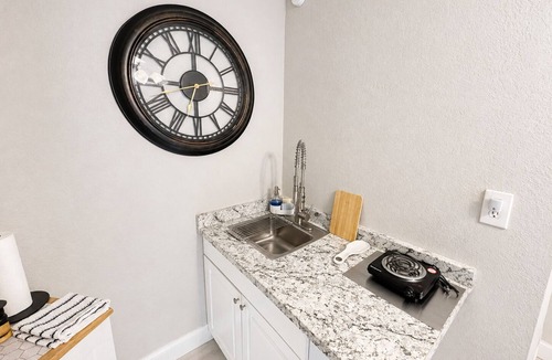 Forest City Apartment | Studio/Independent entrance/Parking/Wekiwa Park