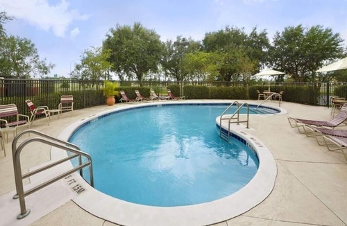 Airport North Apartment | Studio Suite Near Oracle ORL