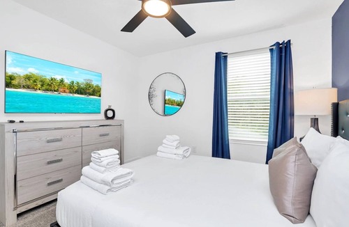 Kissimmee Resort | Stunning 7BR Resort - Pool Home - 13 Min Disney