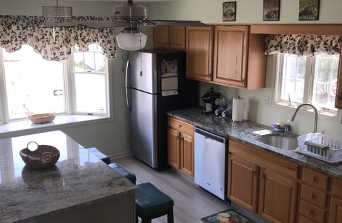Atlantic City House | Stunning Beach Block with Water View! 3 Bedroom - Great Area