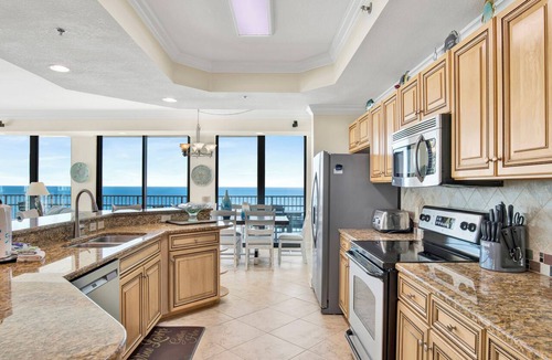 Orange Beach East Condo | Stunning Beachfront Corner 3BR @ Phoenix IX Sleeps 10 Panoramic Views & Pools