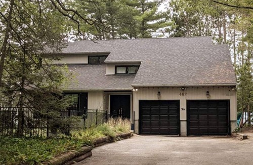 Wymbolwood Beach Cottage | Stunning Beachfront Cottage: Private Beach, Hot Tub