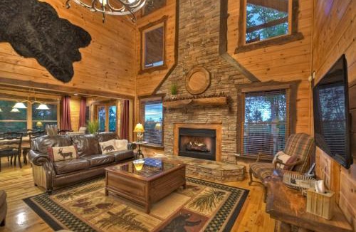 Raccoon Ridge House | Stunning Forested Views, Hot Tub And A Pool Table