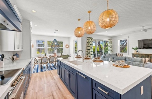 Sarasota House | Stunning Home w/Pool, Slide & Spa & Rooftop Views!