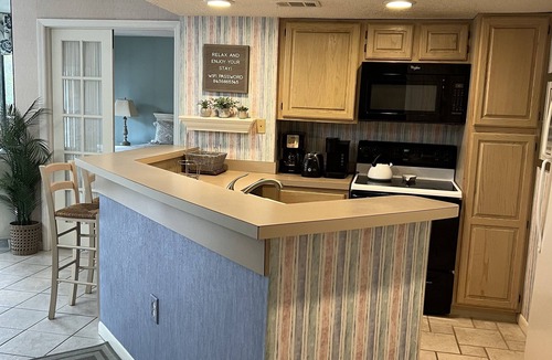 Palmetto Dunes Condo | Stunning Oceanfront Villamare- You'll Love it Here!