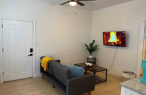 Ybor City Apartment | Stylish 1BR Apartment in Cigar City