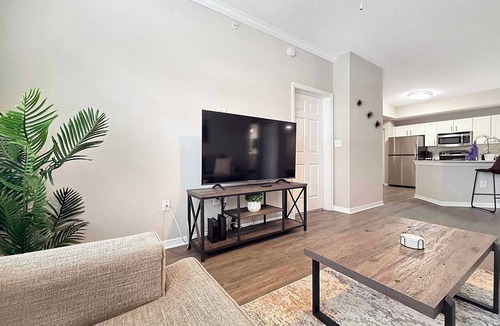 Westchase Apartment | Stylish 2BR Retreat Near Midtown Tampa