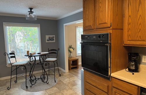 Lexington House | Stylish 3 BR home in Downtown Lexington