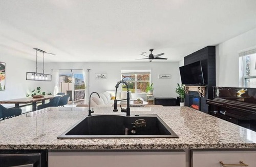 Land O' Lakes House | Stylish 4BR/2.5BA Home in Central Odessa—Ideal for Groups!