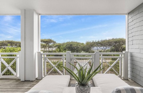 WaterSound Beach Condo | Stylish Beachfront Condo