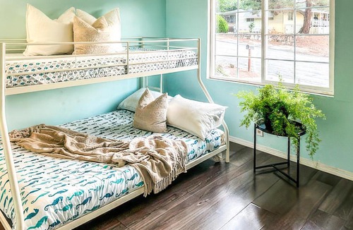 Bodfish Apartment | Stylish Getaway