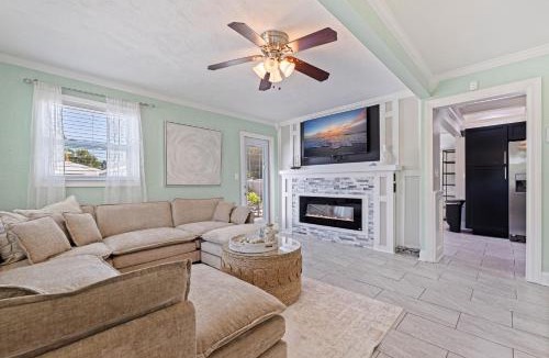 St. Petersburg House | Stylish St Pete Vacation Home w/Private Pool!