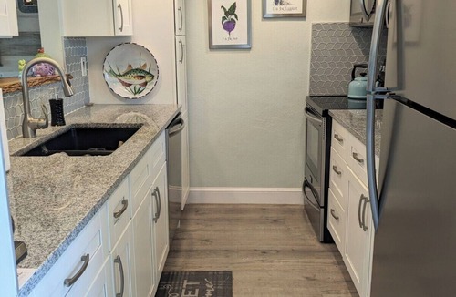 Dunedin Condo | Stylish Summer Condo Rental