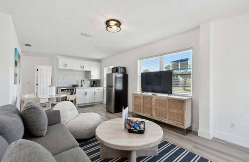 Treasure Island Apartment | Stylish Treasure Island Getaway - Unit 8