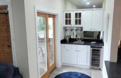 Manteo Condo | Stylish Waterfront/Marina Condo