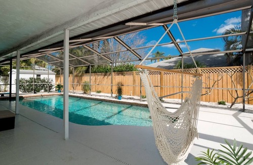 Bradenton House | Summer Special! !Only 4 miles to AMI! Huge Pool! NEW Hot Tub!