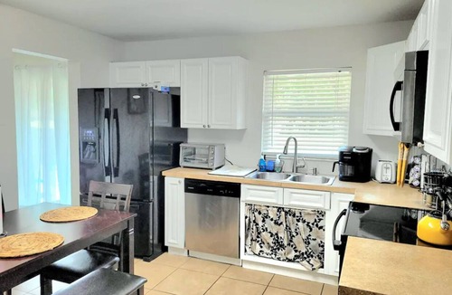 Seffner Community Alliance House | Sun Family Fun! Pool, Firepit, Gameroom Tampa area