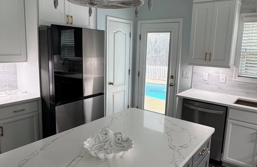Wilmington House | Sun, Swim, Repeat – Near the Coast, A quaint Home w/Private Pool